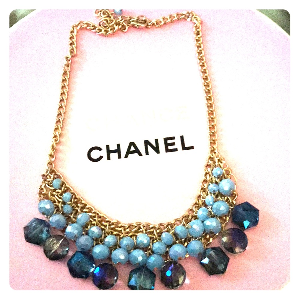 Talbots Necklace Blue beading and stones